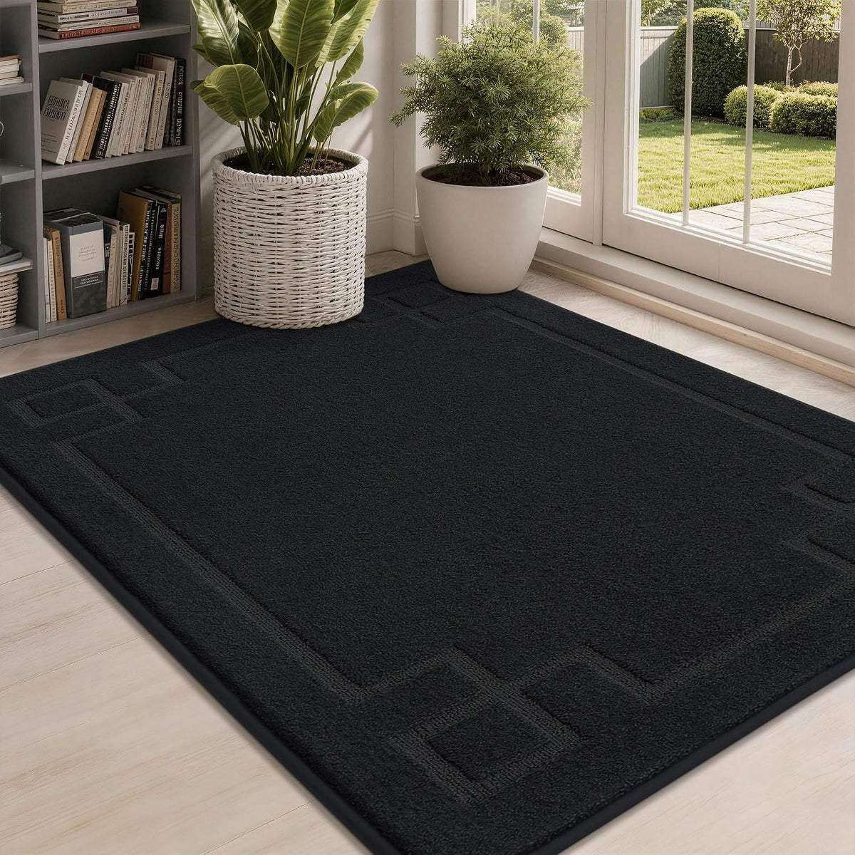 Indoor door mat 80x120 cm in black with geometric border