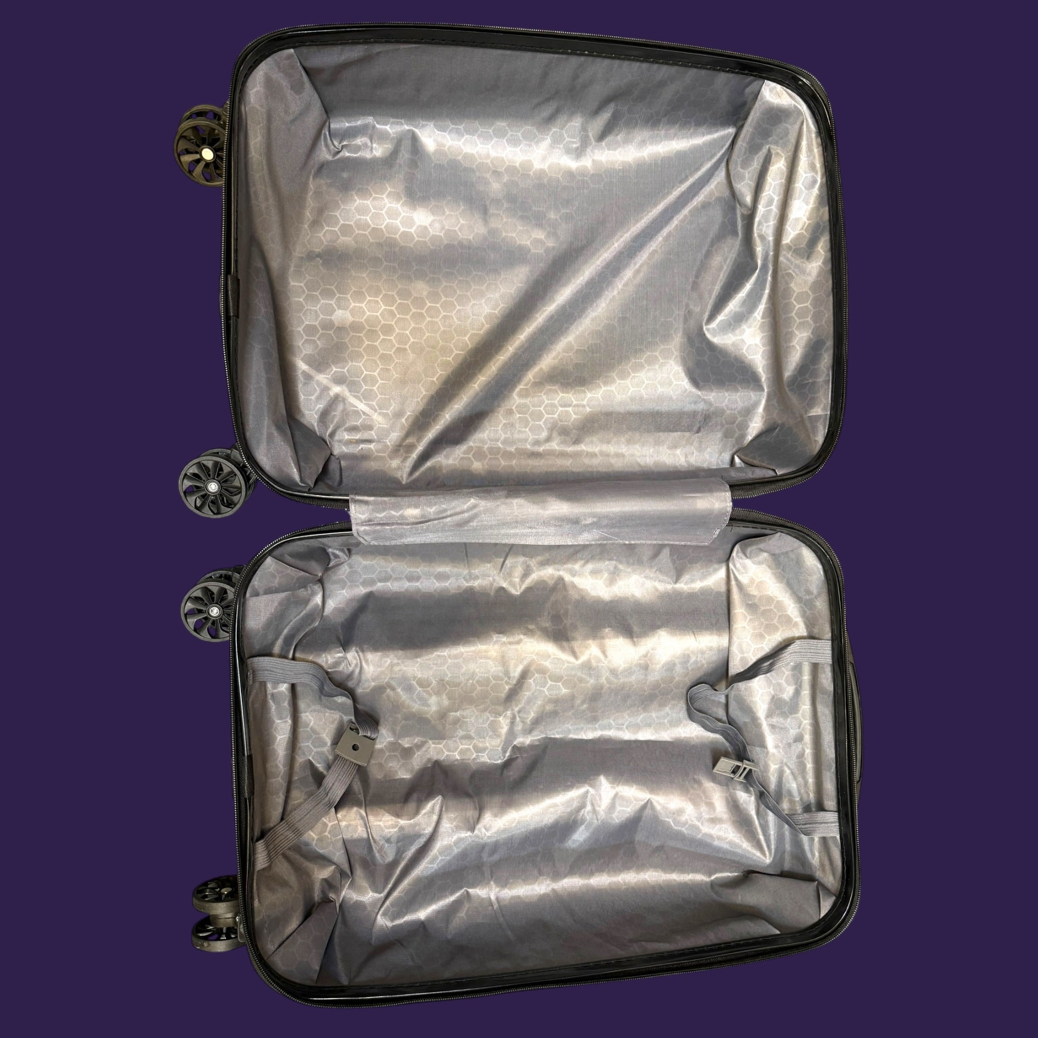 20 Inch Suitcase - Open Cabin Luggage Interior